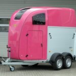 Humbaur Pegasus 2700 porta a battente girante | tetto panoramico | struttura poly-alluminio aerodinamica