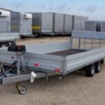 Unsinn UM 4824-30-10 con 10 Zoll cerchi in alluminio